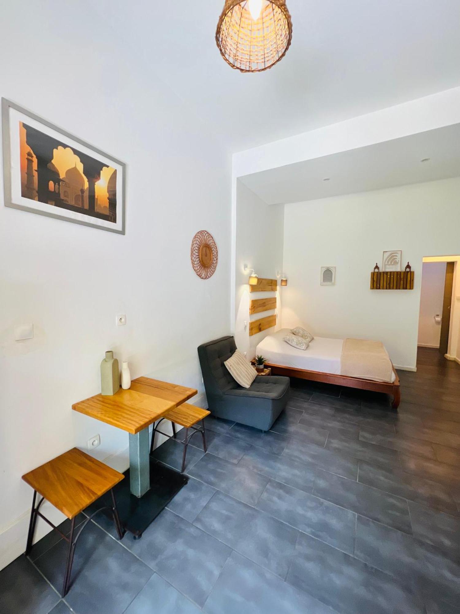 Апартаменты L'Escale Cosy Сен-Пьер Экстерьер фото